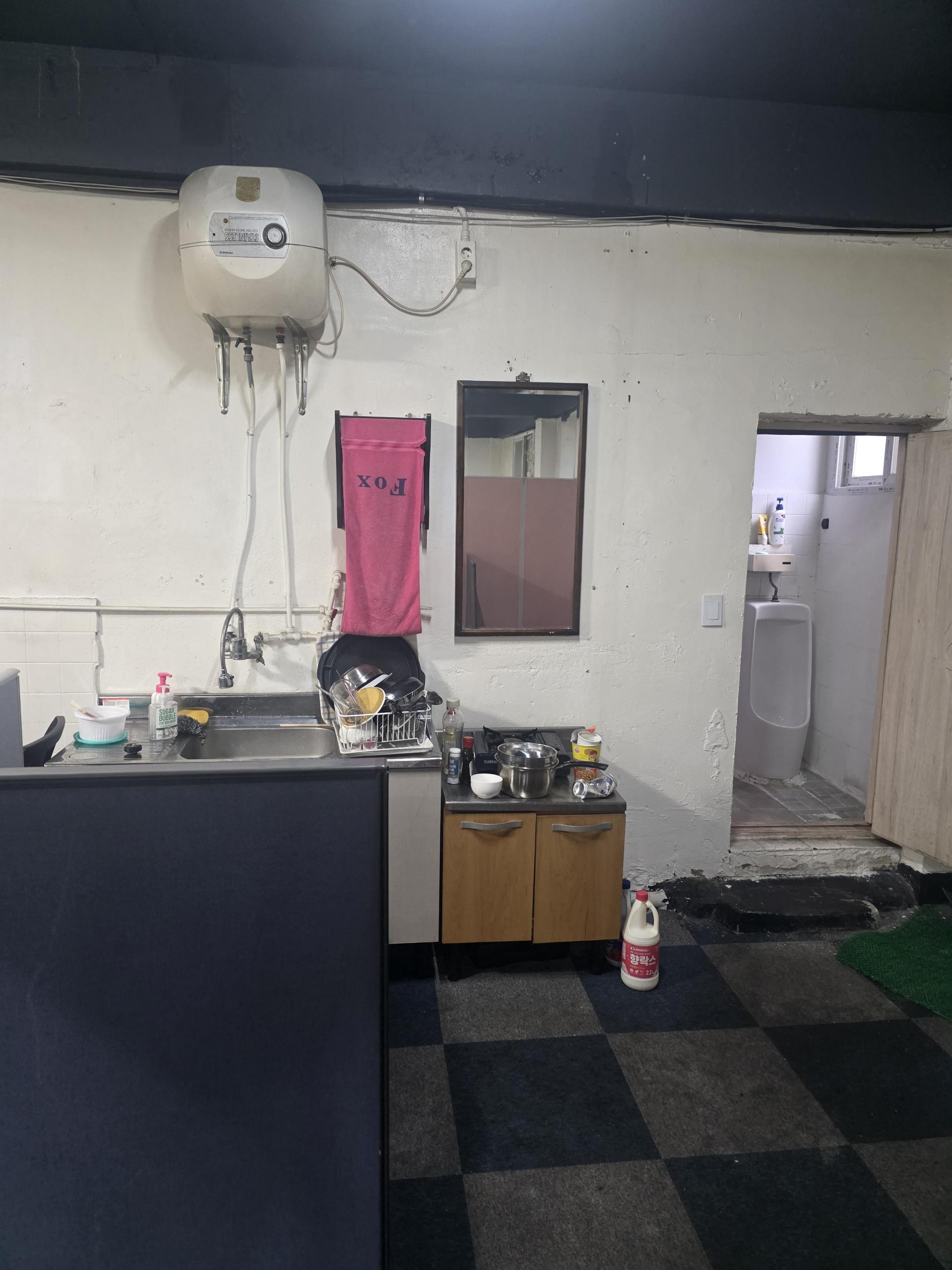 ced9042f68d74.jpg